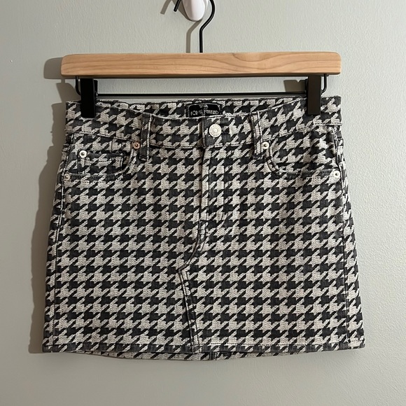 Vintage 7 for All Mankind Mini Skirt - Size 26 - Picture 1 of 6